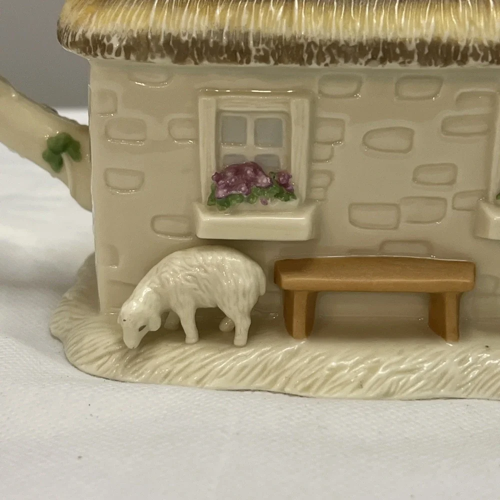 2002 Lenox The Irish Blessing Cottage Teapot Lid Cottagecore Shamrock Vtg